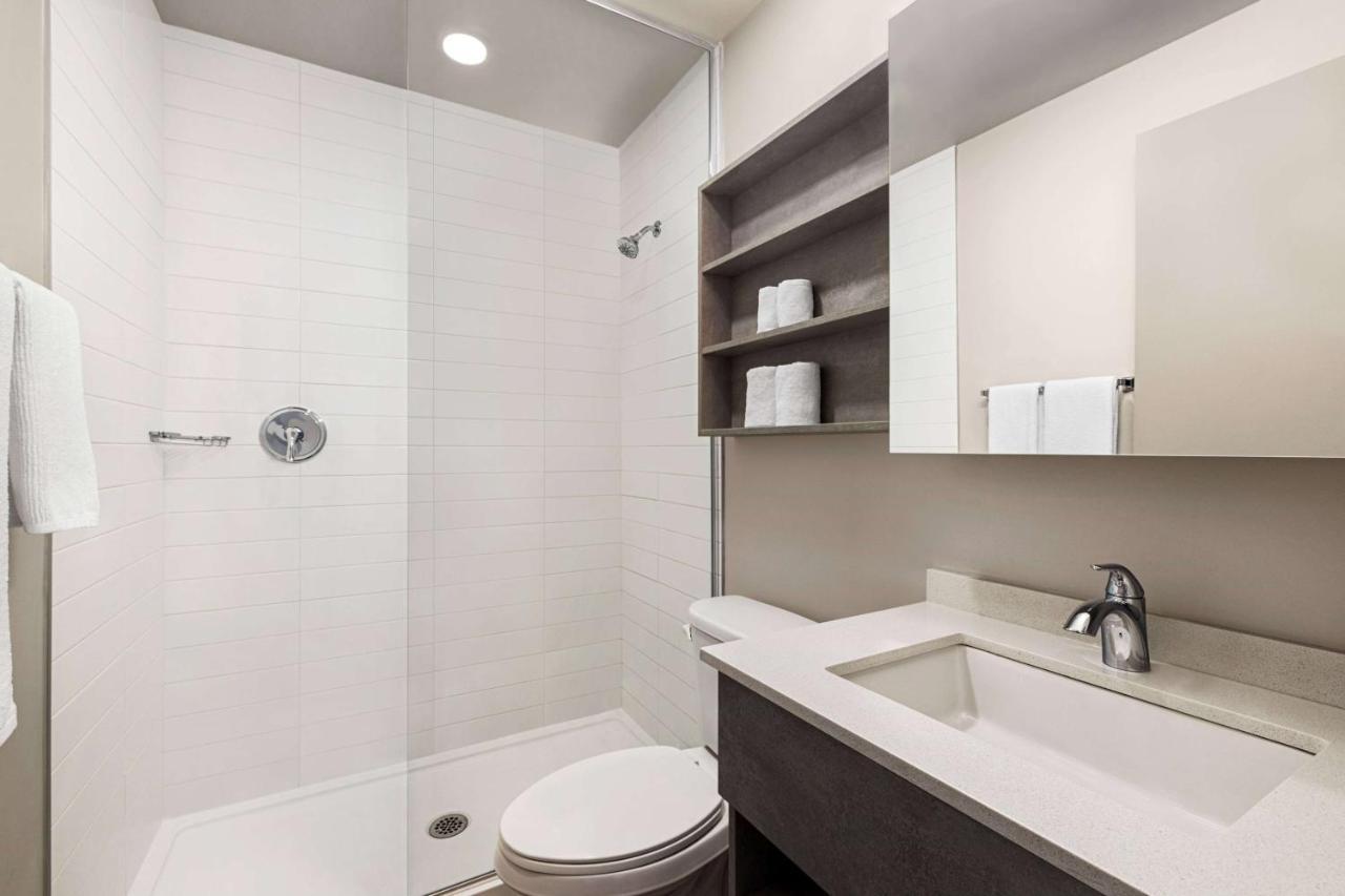 Hotel Microtel & By Wyndham Boisbriand Sainte-Therese