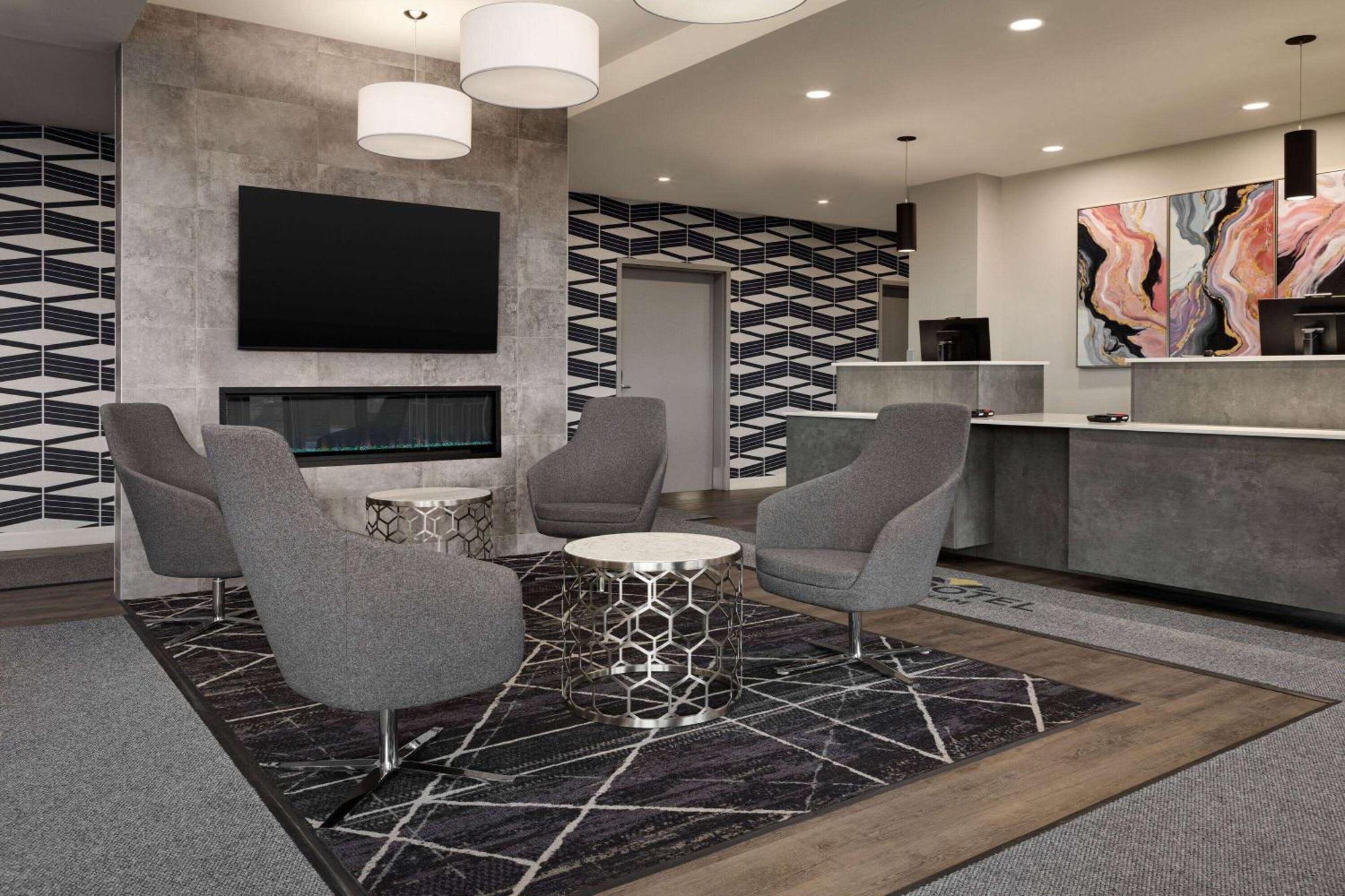 Microtel & By Wyndham Boisbriand Sainte-Therese