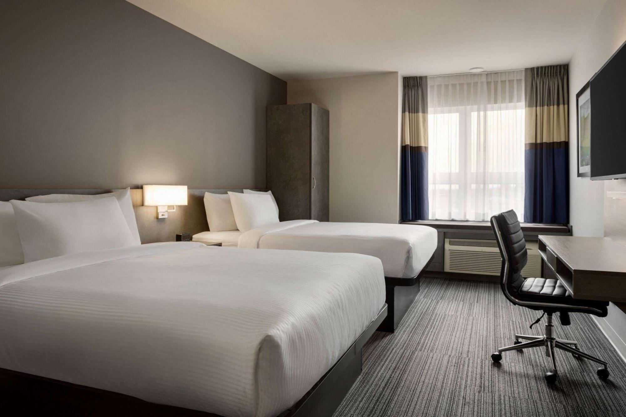 Microtel & By Wyndham Boisbriand *